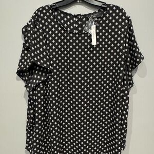 Premise Black Top with White Geometric Print